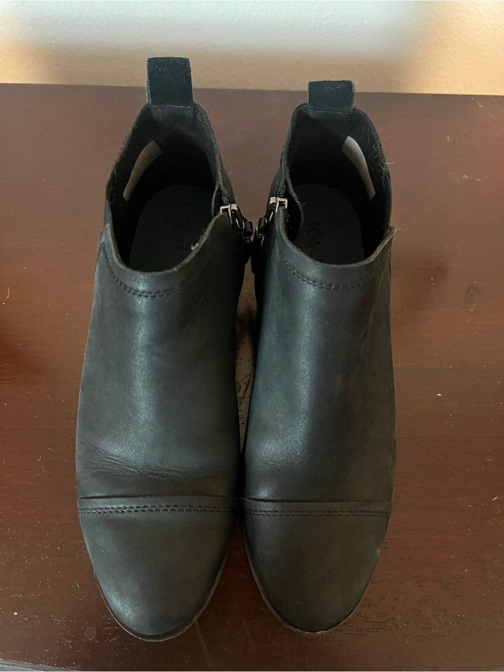 Ladies Tom’s Boots with Side Zip
